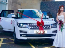 White range Rover for weddings in Sheffield